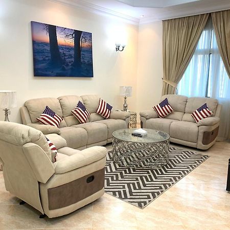 Appartamento Al Misrea Tower Al Manamah Esterno foto